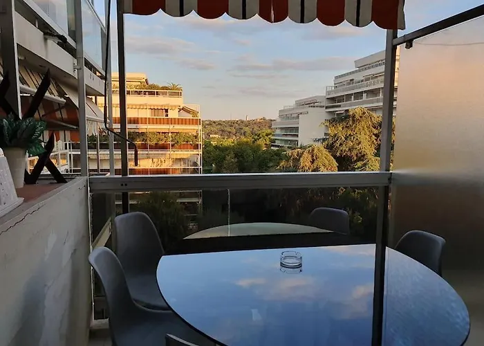 3p Mas De Tanit Au Calme Avec Piscine Juan-les-Pins